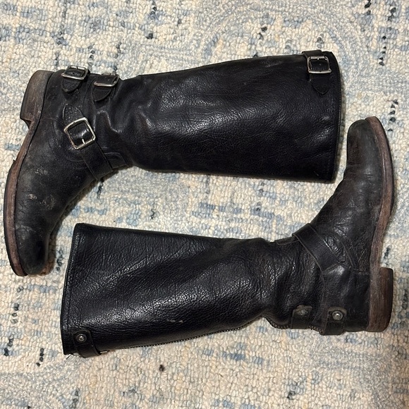 Frye Veronica Back Zip - Picture 8 of 10